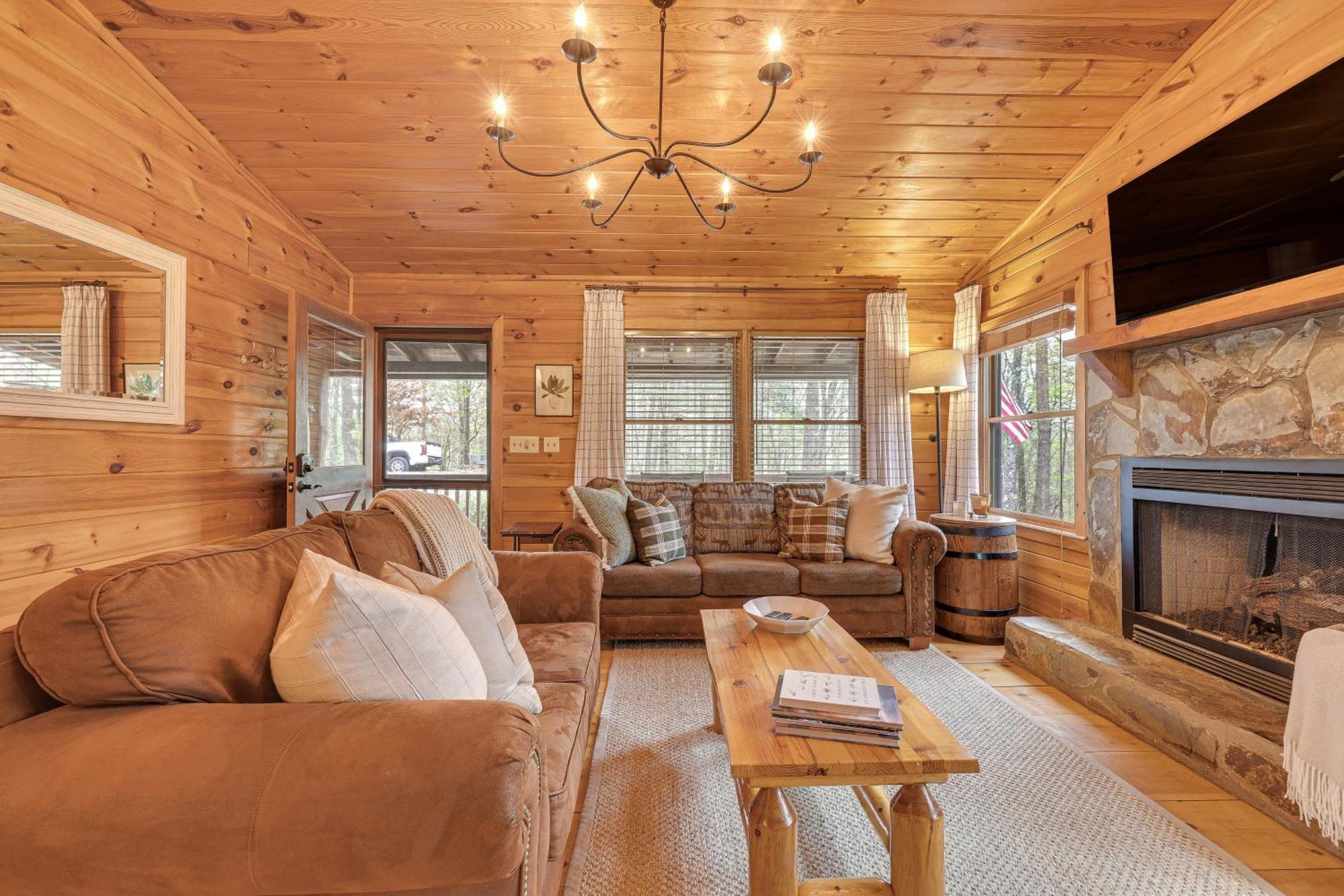 Cozy Cabin In Private Location With Hot Tub And Grill! Blue Ridge Buitenkant foto