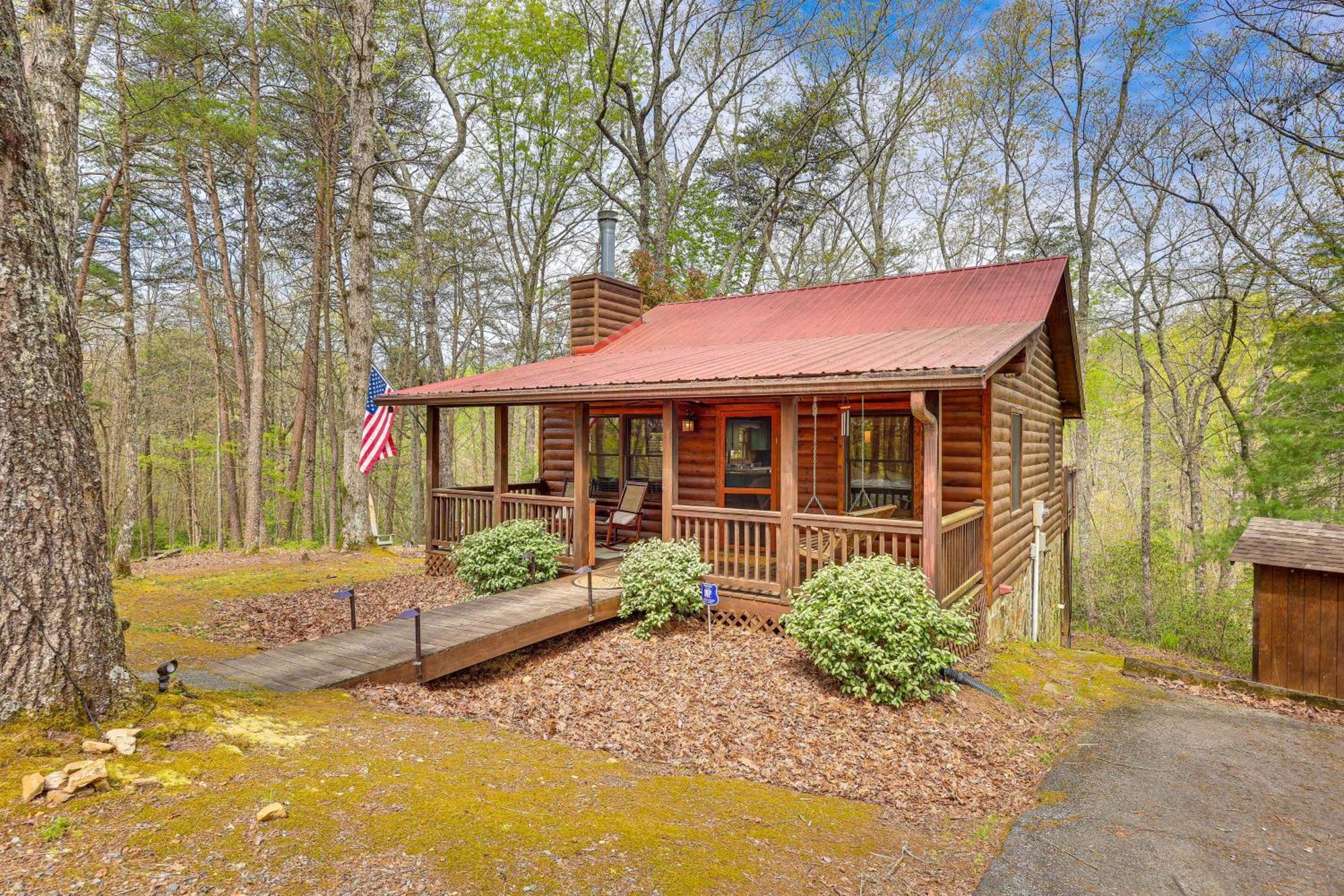 Cozy Cabin In Private Location With Hot Tub And Grill! Blue Ridge Buitenkant foto
